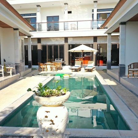 Villa Viking Jimbaran  Exterior photo